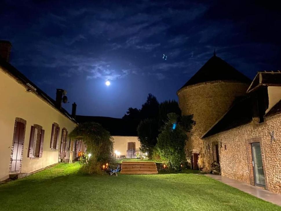 Domaine De Tardais, Ideal Famille Avec Piscine Et Nombreux Loisirs Senonches Luaran gambar