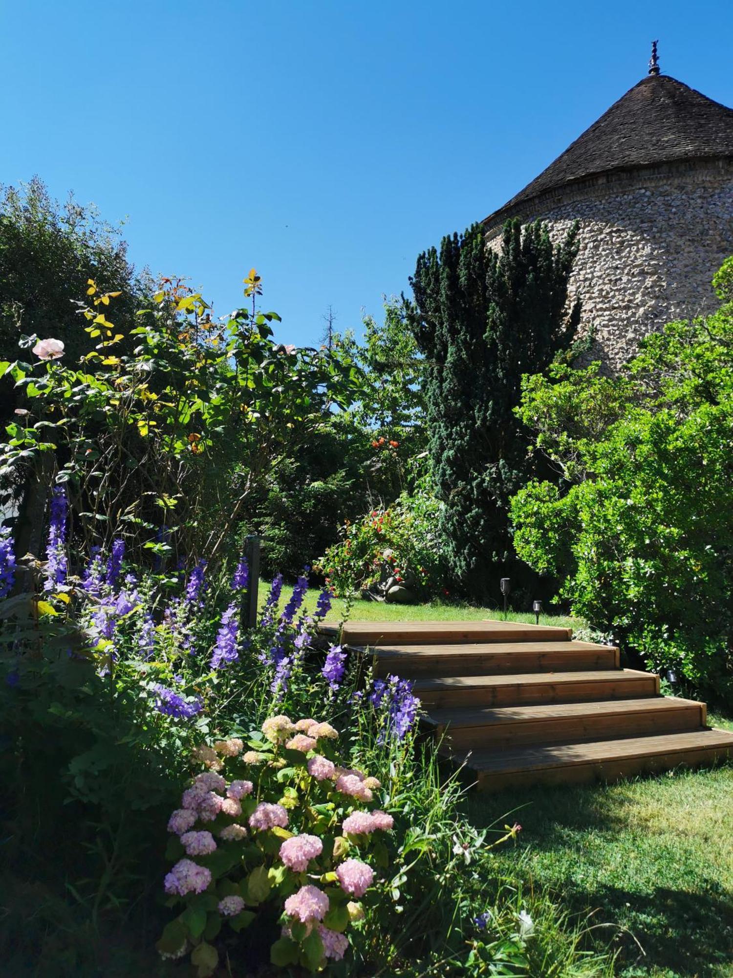 Domaine De Tardais, Ideal Famille Avec Piscine Et Nombreux Loisirs Senonches Luaran gambar