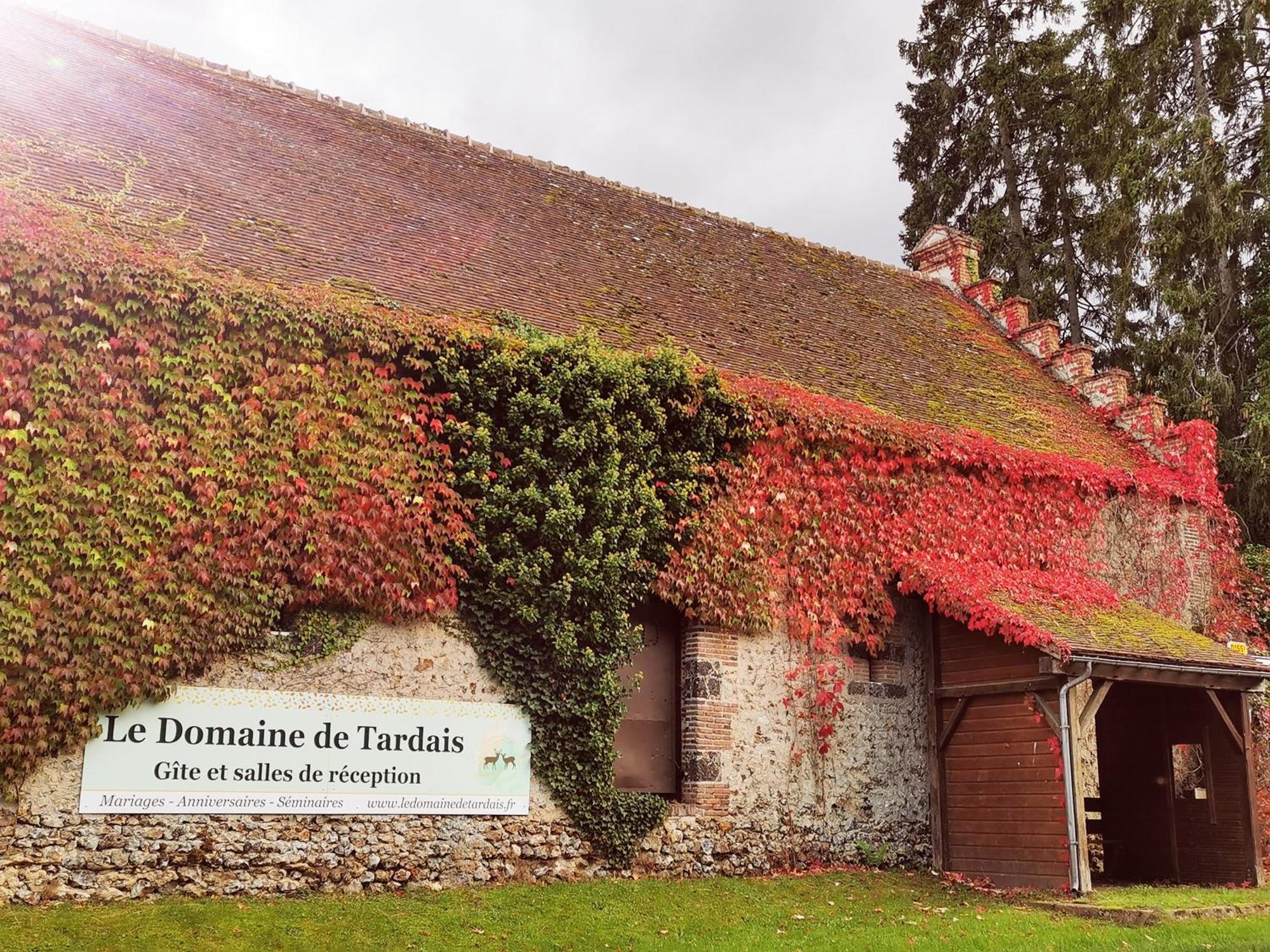 Domaine De Tardais, Ideal Famille Avec Piscine Et Nombreux Loisirs Senonches Luaran gambar
