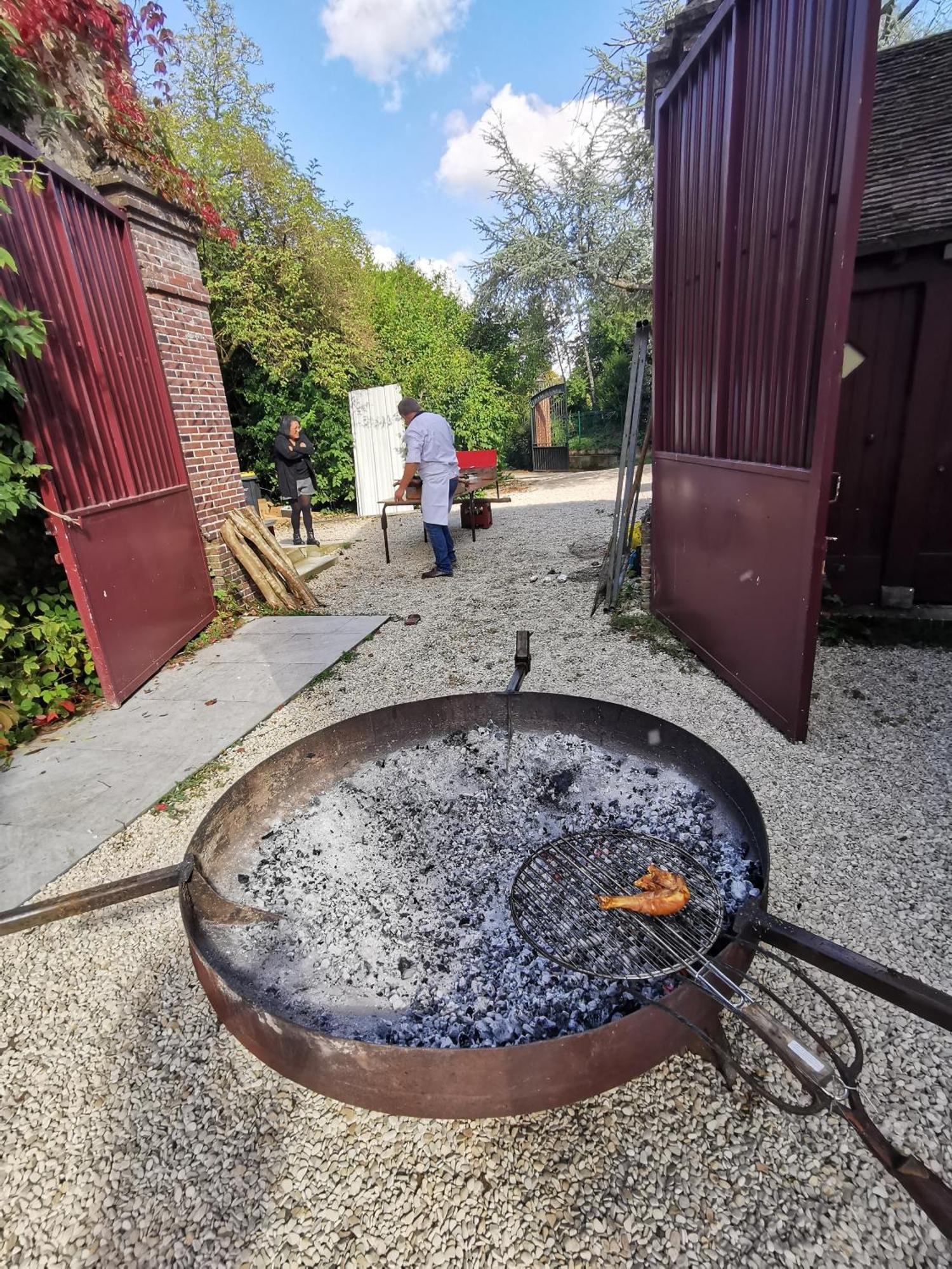Domaine De Tardais, Ideal Famille Avec Piscine Et Nombreux Loisirs Senonches Luaran gambar